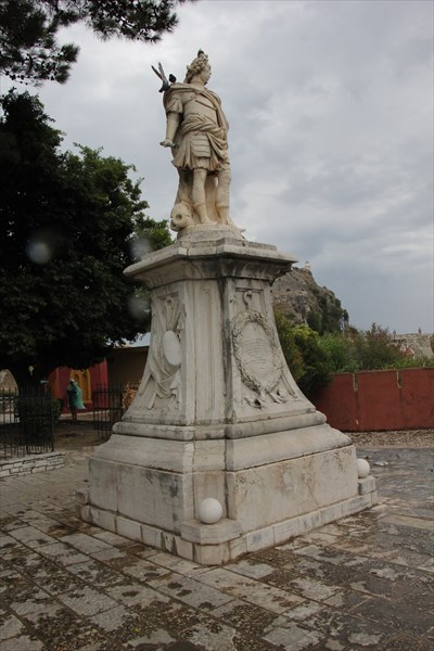 053-Памятник генералу Шуленбургу